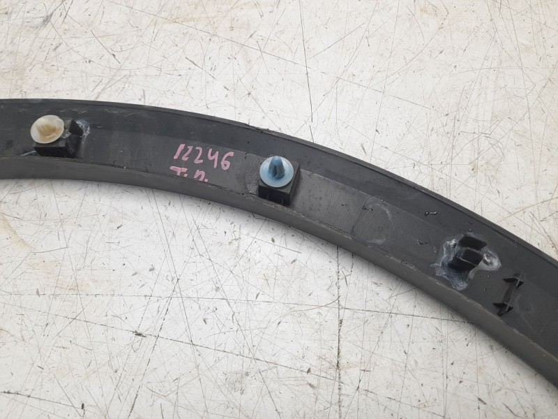 Recambio de aletin trasero derecho para mg zs suv (azs1) 1.5 vti referencia OEM IAM 654572627  