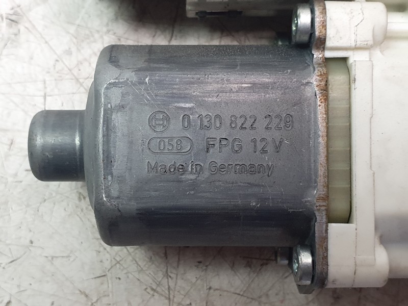 Recambio de motor elevalunas delantero derecho para volkswagen golf plus (5m1) highline referencia OEM IAM 5M1837402F 106234215 