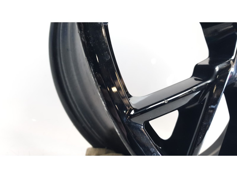 Recambio de llanta para ford kuga iii (dfk) 2.5 duratec plug-in-hybrid referencia OEM IAM 2604070  