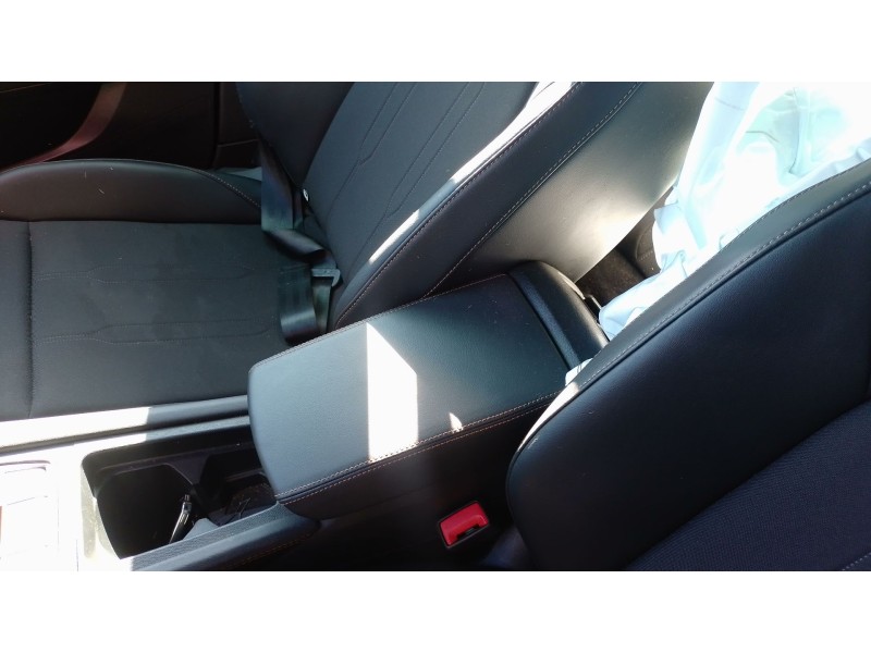 Recambio de apoyabrazos central para cupra leon (kl1, ku1, kug) 1.5 tsi referencia OEM IAM   