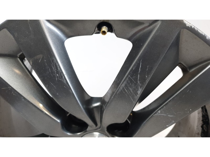 Recambio de llanta para peugeot 308 ii (lb_, lp_, lw_, lh_, l3_) 1.6 hdi 100 referencia OEM IAM 9677989577  