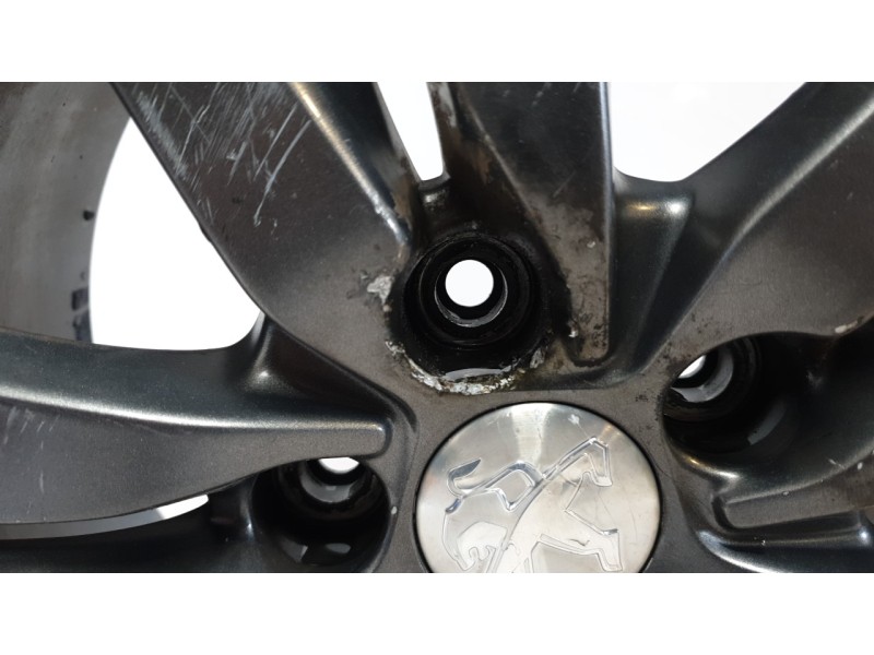 Recambio de llanta para peugeot 308 ii (lb_, lp_, lw_, lh_, l3_) 1.6 hdi 100 referencia OEM IAM 9677989577  