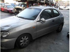 daewoo lanos del año 2000