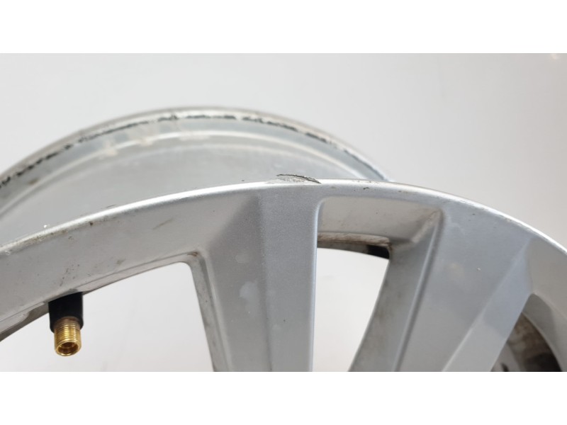 Recambio de llanta para volkswagen touran (5t1) 2.0 tdi referencia OEM IAM 5TA601025Q  