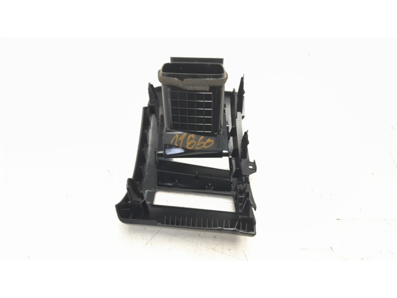 Recambio de aireador derecho para toyota prius+ advance referencia OEM IAM 5566147100  