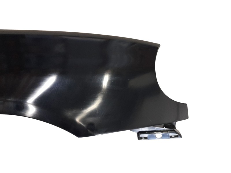 Recambio de aleta delantera derecha para renault clio ii fase i (b/cbo) referencia OEM IAM 7701471381 109192911 109192911/RN3203