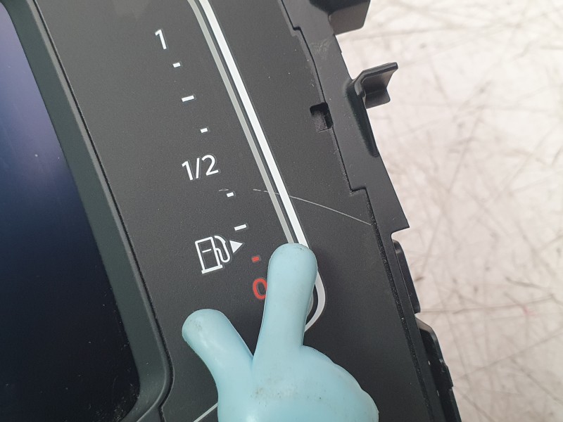 Recambio de cuadro instrumentos para volkswagen touran (5t1) 2.0 tdi referencia OEM IAM 3G0920320D  
