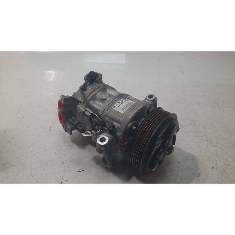 Recambio de compresor aire acondicionado para renault megane iv hatchback (b9a/m/n_) 1.5 blue dci 115 (b9a6) referencia OEM IAM 