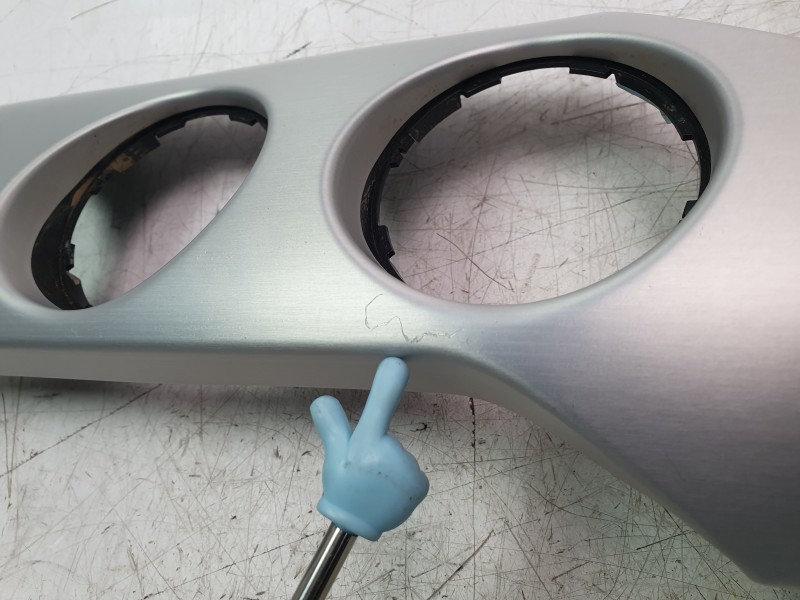 Recambio de moldura para ford mustang gt referencia OEM IAM FR3B63044A92  