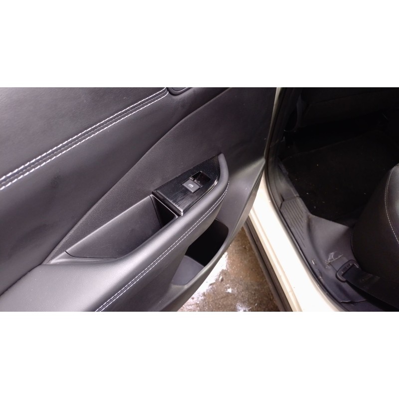 Recambio de mando elevalunas trasero izquierdo para nissan qashqai iii (j12) 1.3 dig-t referencia OEM IAM   