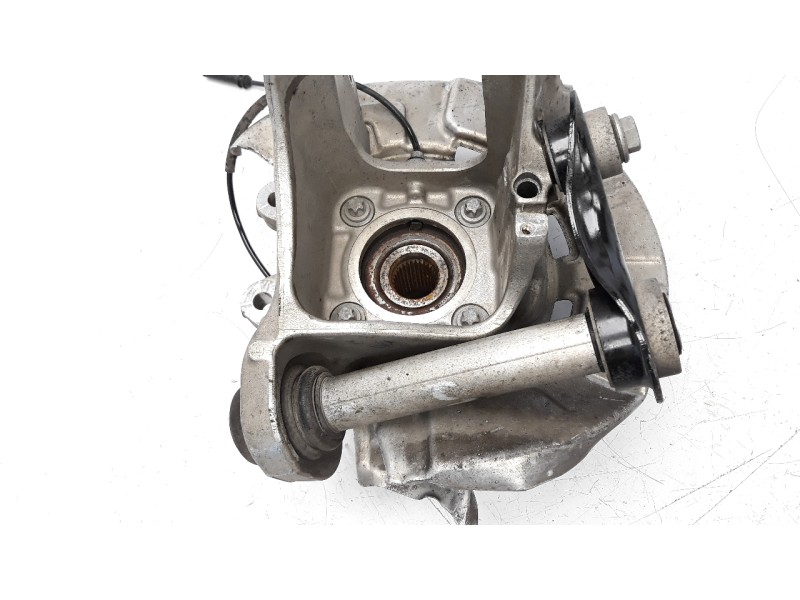 Recambio de mangueta trasera izquierda para bmw x5 (e70) 3.0 turbodiesel cat referencia OEM IAM 6770983  