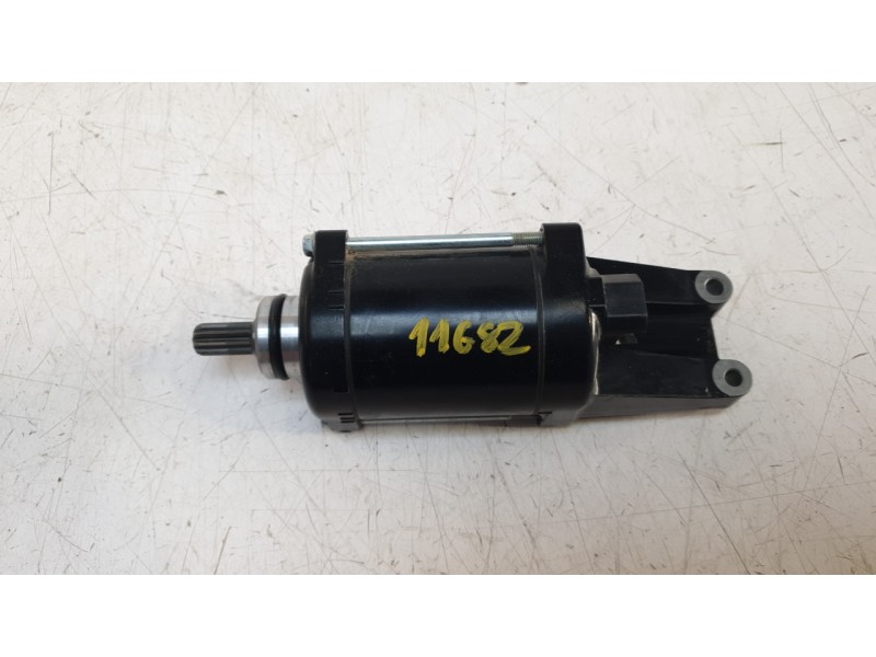 Recambio de motor arranque para honda cb 750 hornet referencia OEM IAM 31200MLBD01  
