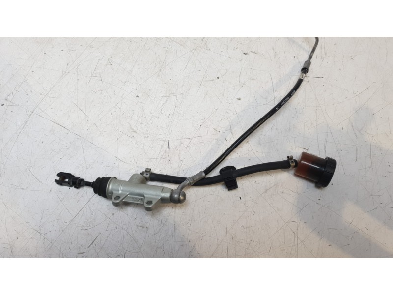 Recambio de bomba freno para bmw f ( - 800cc) f 800 gs triple black (k72) referencia OEM IAM 34217692190  