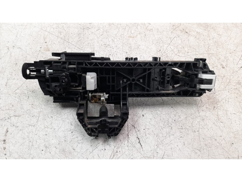 Recambio de maneta exterior trasera izquierda para mercedes-benz clase gla (w156) gla 200 cdi (156.908) referencia OEM IAM A2047