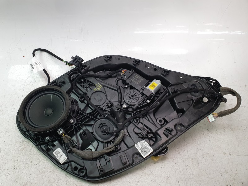Recambio de elevalunas trasero izquierdo para volvo s60 iii (224) t5 referencia OEM IAM 31675056  