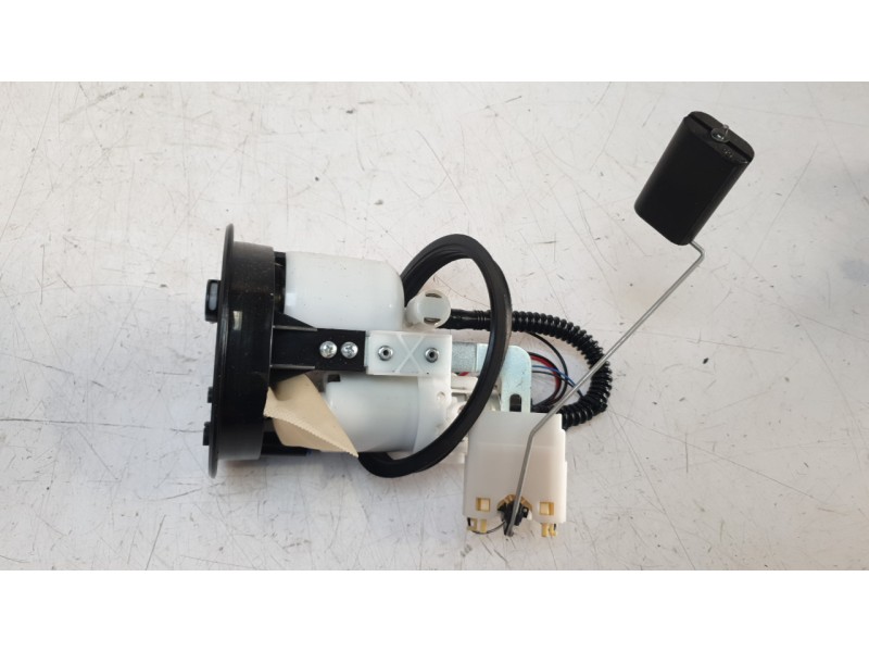 Recambio de bomba combustible para bmw f 900 r referencia OEM IAM 982918301 16149829183 