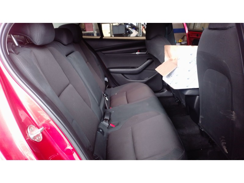 Recambio de juego asientos completo para mazda 3 sedán 2.5 e-skyactiv-g referencia OEM IAM   