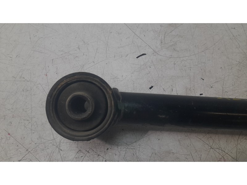 Recambio de brazo suspension inferior trasero izquierdo para suzuki vitara cabrio (et, ta) 1.6 (se 416) referencia OEM IAM 46320