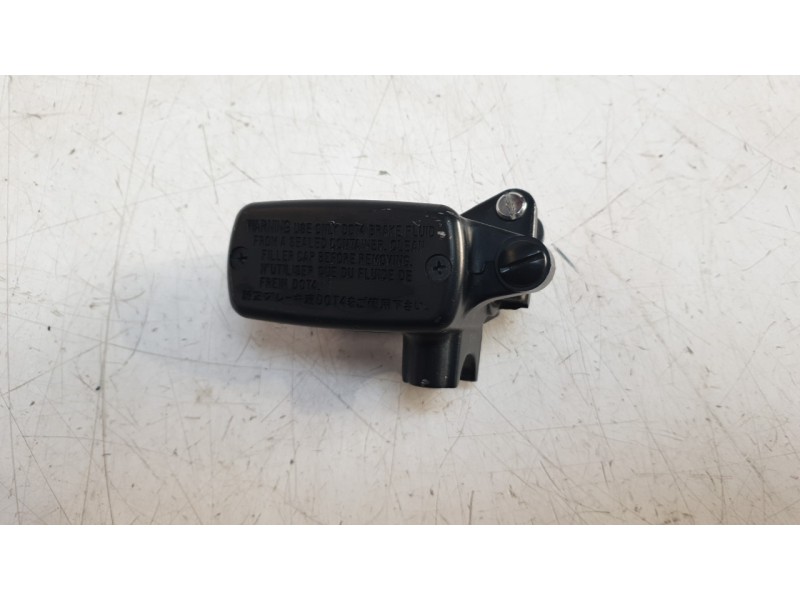 Recambio de bomba freno para honda cb 750 hornet referencia OEM IAM 45510MLBD01  