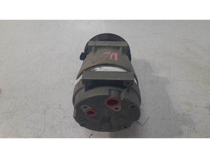 Recambio de compresor aire acondicionado para renault megane i coach (da0/1_) 1.9 dci (da05, da1f) referencia OEM IAM 7700105765