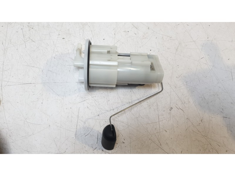 Recambio de bomba combustible para yamaha yzf-r yzf- r7 referencia OEM IAM 1WS139071000  