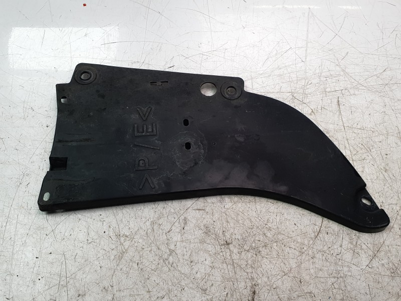 Recambio de moldura para renault talisman (lp_) 1.7 blue dci 120 (lpa7) referencia OEM IAM 748A08575R  