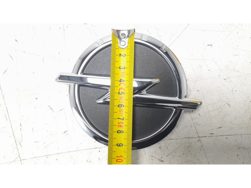 Recambio de emblema para opel insignia a (g09) 2.0 e85 turbo (68) referencia OEM IAM 13266394  