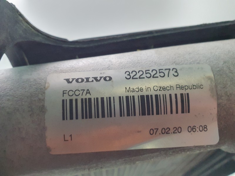 Recambio de condensador / radiador aire acondicionado para volvo s60 iii (224) t5 referencia OEM IAM 32252573  350470