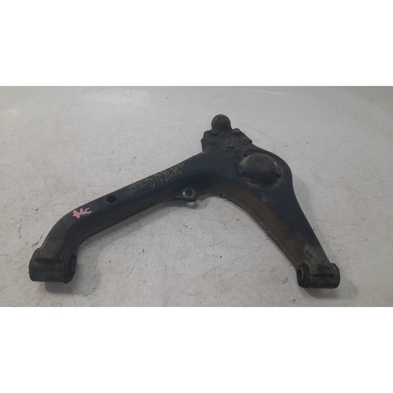 Recambio de brazo suspension inferior delantero derecho para suzuki vitara cabrio (et, ta) 1.6 (se 416) referencia OEM IAM 45201