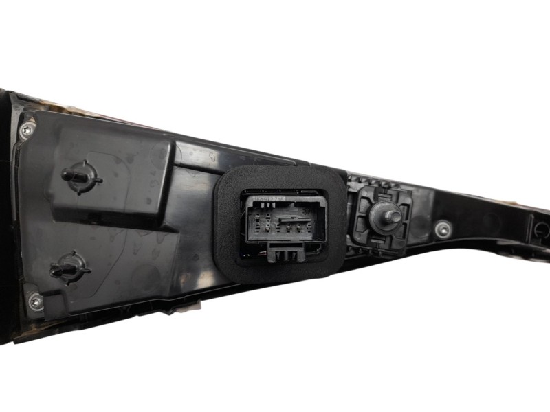 Recambio de piloto trasero central para cupra leon (kl1, ku1, kug) 1.5 tsi referencia OEM IAM 5FA945307M  