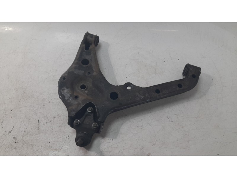 Recambio de brazo suspension inferior delantero izquierdo para suzuki vitara cabrio (et, ta) 1.6 (se 416) referencia OEM IAM 452