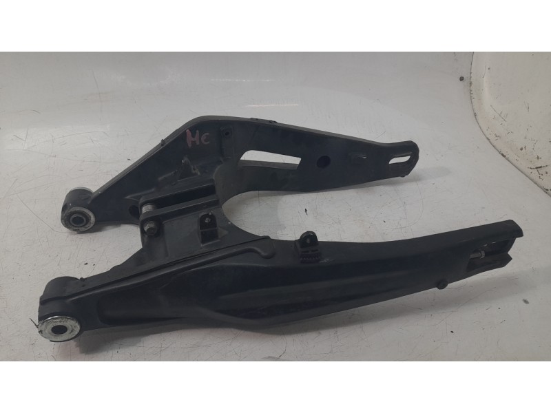 Recambio de basculante para yamaha mt mt-07 tracer (rm14) referencia OEM IAM B4TF21100000  