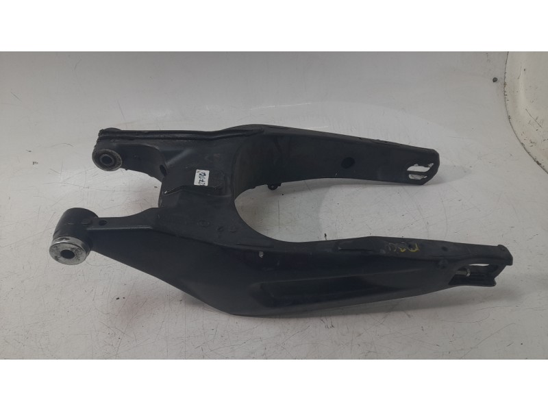 Recambio de basculante para yamaha mt mt-07 tracer (rm14) referencia OEM IAM B4TF21100000  