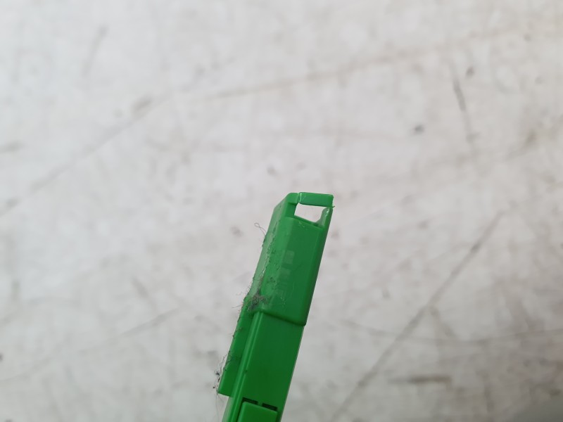 Recambio de parasol derecho para volvo s60 iii (224) t5 referencia OEM IAM 32332697  