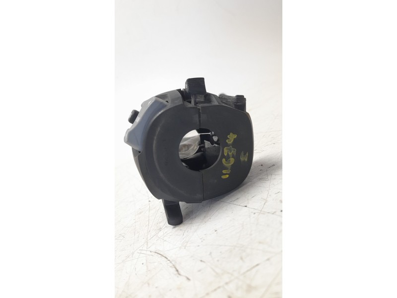 Recambio de piña luces izquierda para suzuki v-strom 650 referencia OEM IAM 3720028K00000  