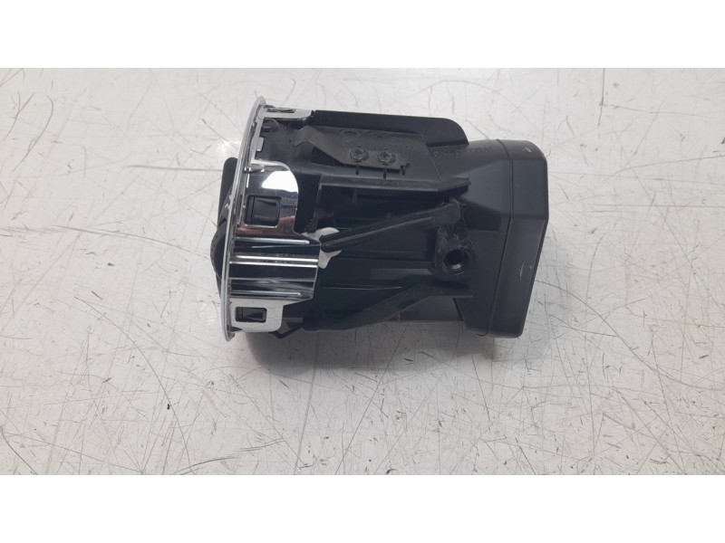 Recambio de rejilla aireadora para fiat 500 referencia OEM IAM 735627419  