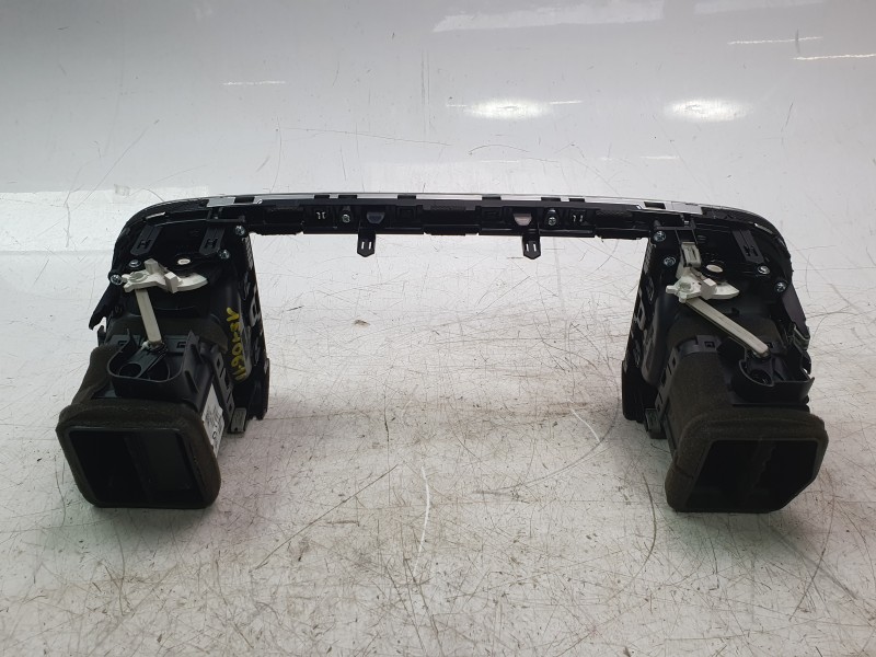 Recambio de aireador central para kia stonic (ybcuv) drive referencia OEM IAM 84740H8AE0  