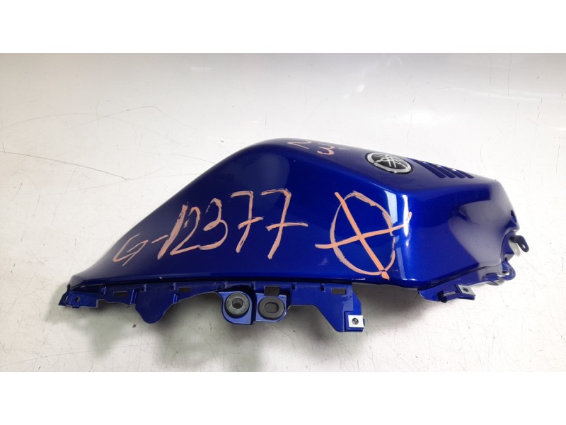 Recambio de moldura para yamaha yzf-r yzf- r7 referencia OEM IAM BEB2413900 BEB2413900P0 