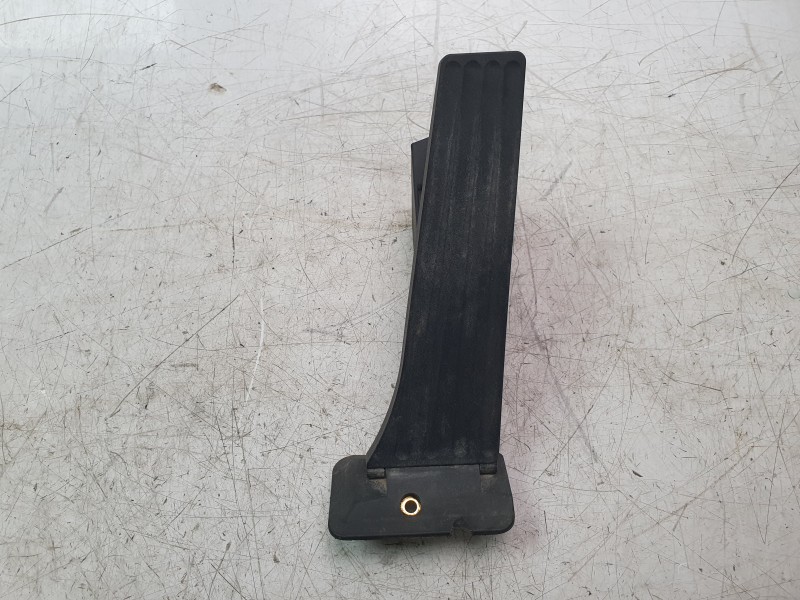 Recambio de potenciometro pedal para bmw x2 (f39) sdrive18d referencia OEM IAM 21490710  