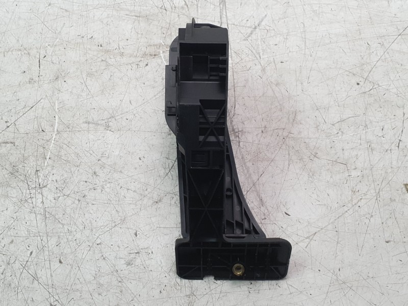 Recambio de potenciometro pedal para bmw x2 (f39) sdrive18d referencia OEM IAM 21490710  