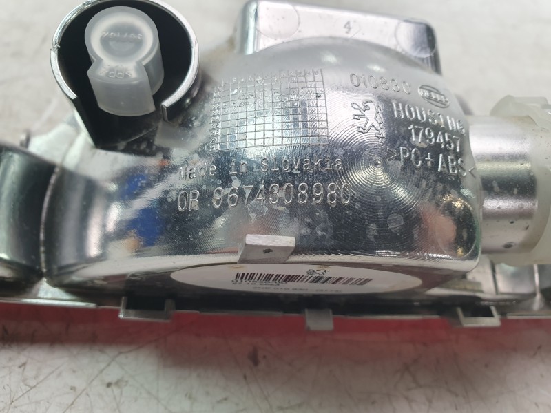 Recambio de piloto trasero central para peugeot 208 ii (ub_, up_, uw_, uj_) 1.2 puretech 100 referencia OEM IAM 9674308980  