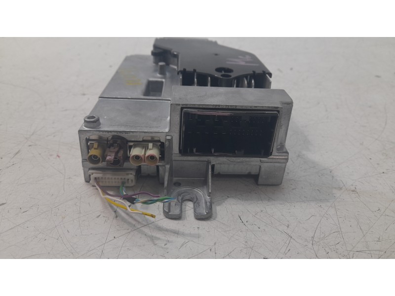 Recambio de amplificador de antena para bmw 1 (f40) 118 d referencia OEM IAM R35A9BF7901  