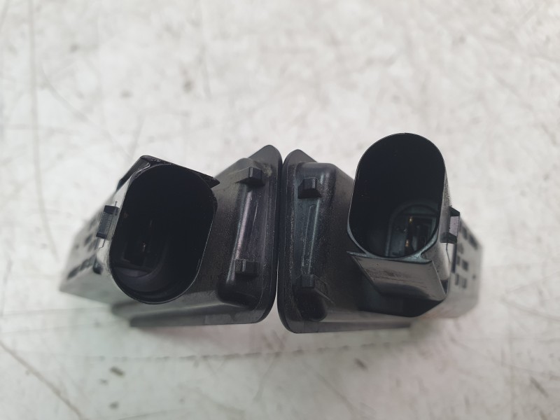 Recambio de piloto matricula para volkswagen polo edition referencia OEM IAM 1K8943021D  