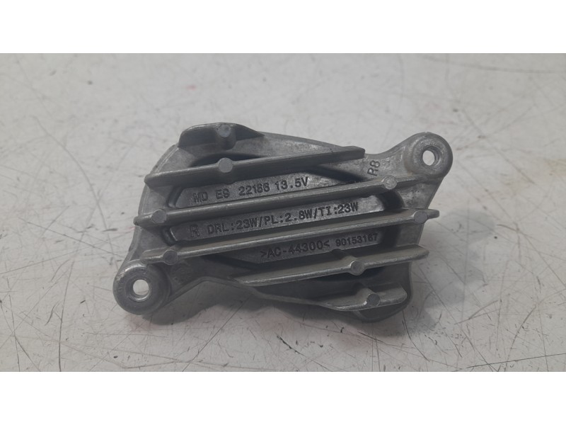 Recambio de centralita faros xenon para bmw 1 (f40) 118 d referencia OEM IAM B105162F  