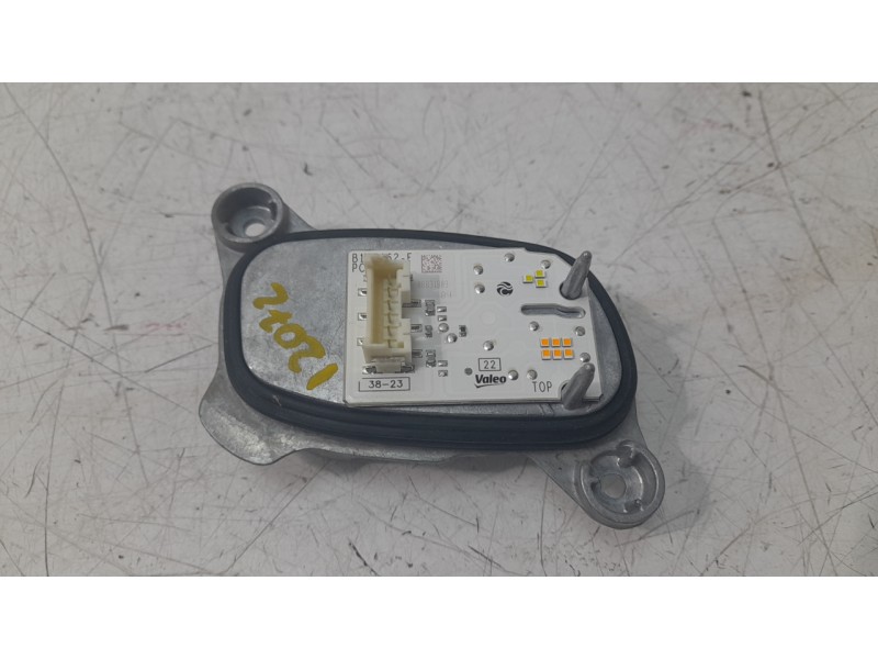 Recambio de centralita faros xenon para bmw 1 (f40) 118 d referencia OEM IAM B105162F  