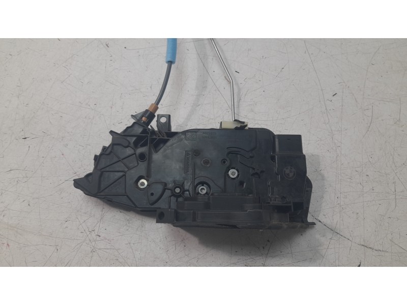 Recambio de cerradura puerta trasera izquierda para bmw 1 (f40) 118 d referencia OEM IAM 51227956144  