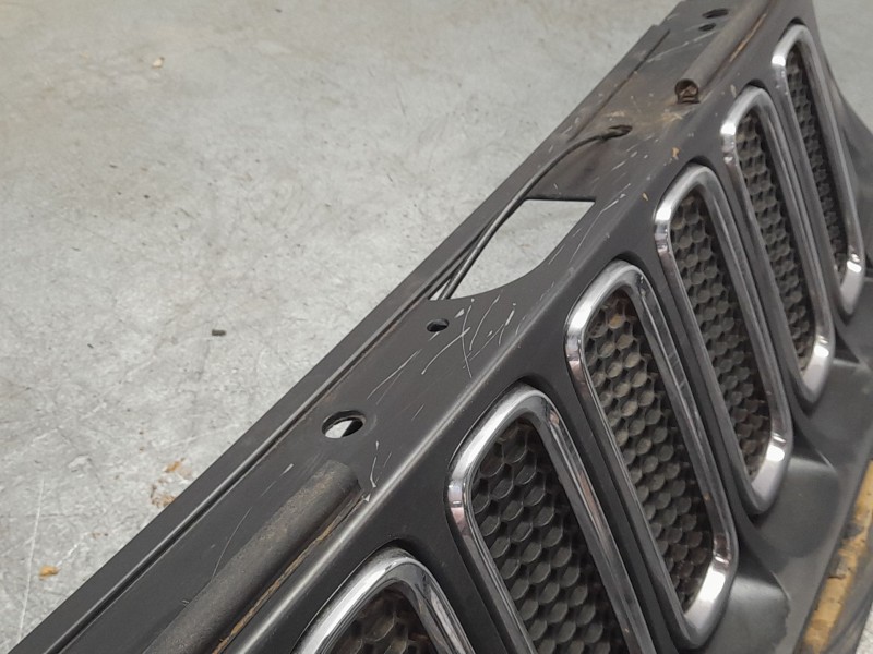 Recambio de rejilla delantera para jeep renegade suv (bu, b1, bv) 1.6 referencia OEM IAM 68406187AA  JE1002001