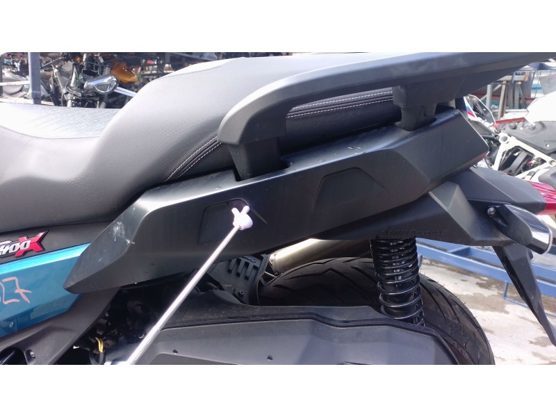 Recambio de moldura para bmw c c 400 x referencia OEM IAM   