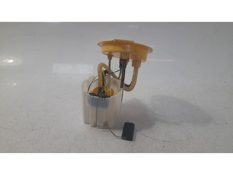Recambio de bomba combustible para bmw 1 (f40) 118 d referencia OEM IAM 16117300466  