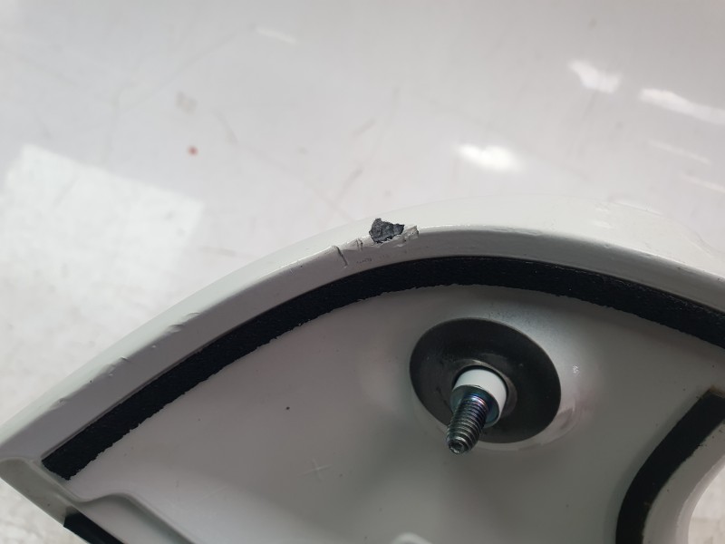 Recambio de aleron trasero para kia stonic (ybcuv) drive referencia OEM IAM 87210H8400  